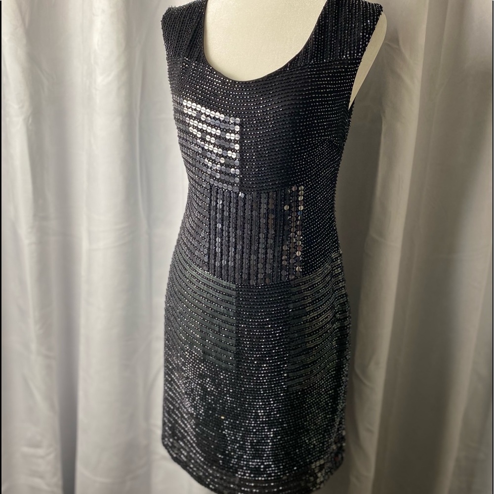 ADRIANNA PAPELL sequin dress.